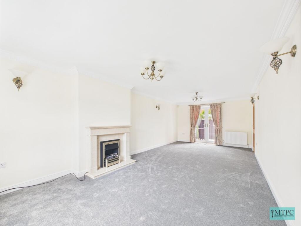 5 bed Detached for rent in New Earswick. From MT Property Consultancy - York