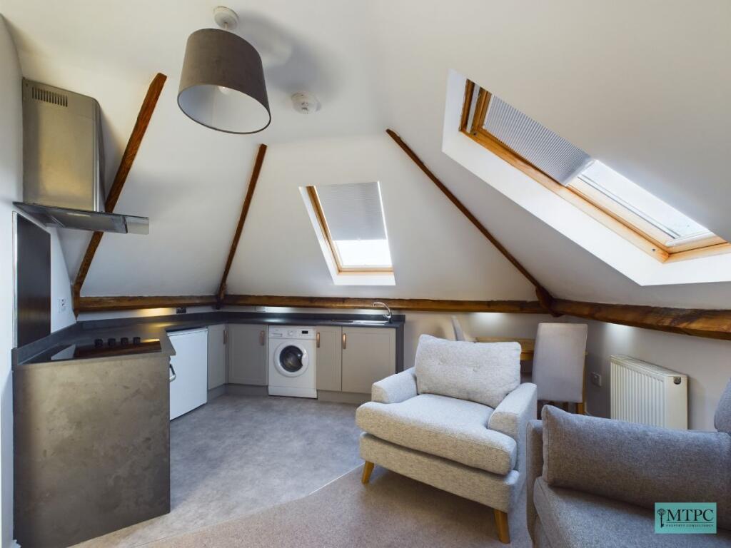 1 bed 1st Floor Flat for rent in York. From MT Property Consultancy - York