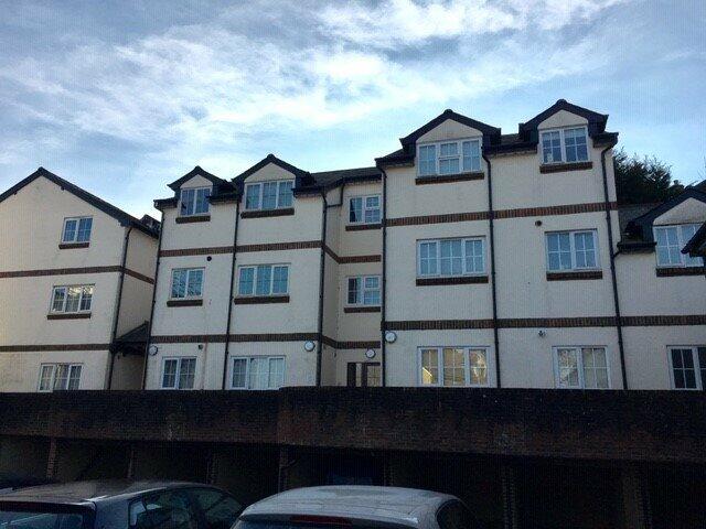 1 bed Flat for rent in Redhill. From Woodlands Estate Agents