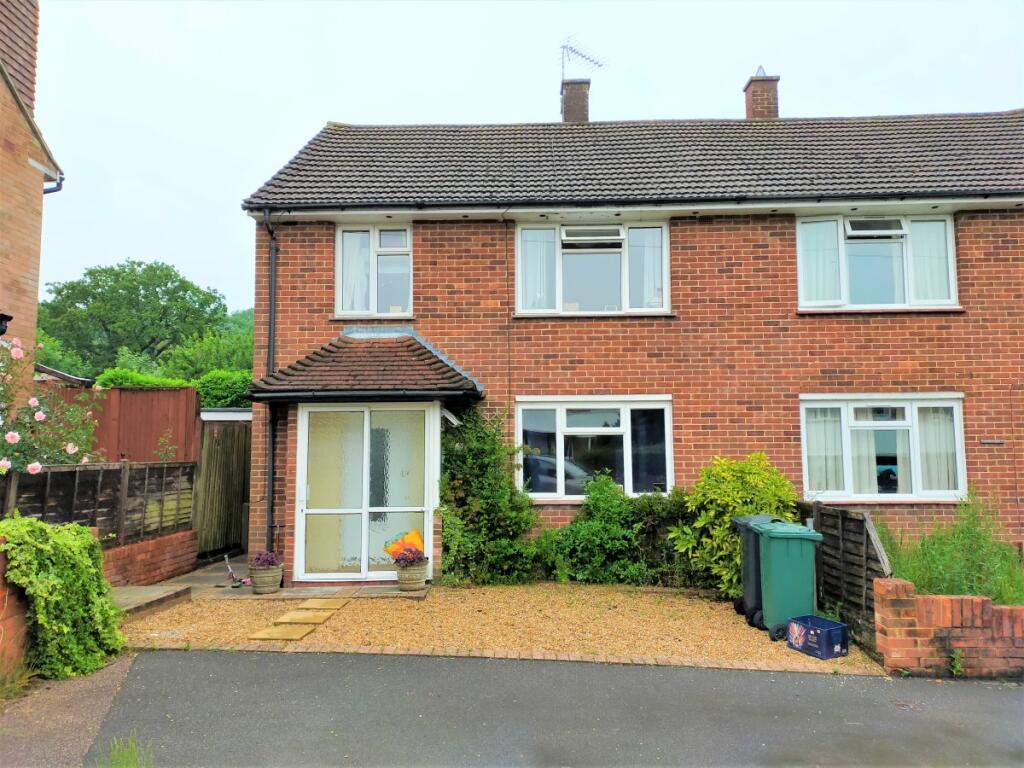3 bed Semi-Detached House for rent in Redhill. From Woodlands Estate Agents