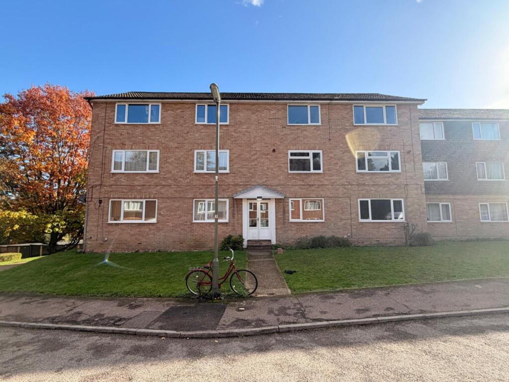 2 bed Apartment for rent in Redhill. From Woodlands Estate Agents - Redhill - Sales 2 bed Apartment for rent in Redhill. From Woodlands Estate Agents - Redhill - Sales