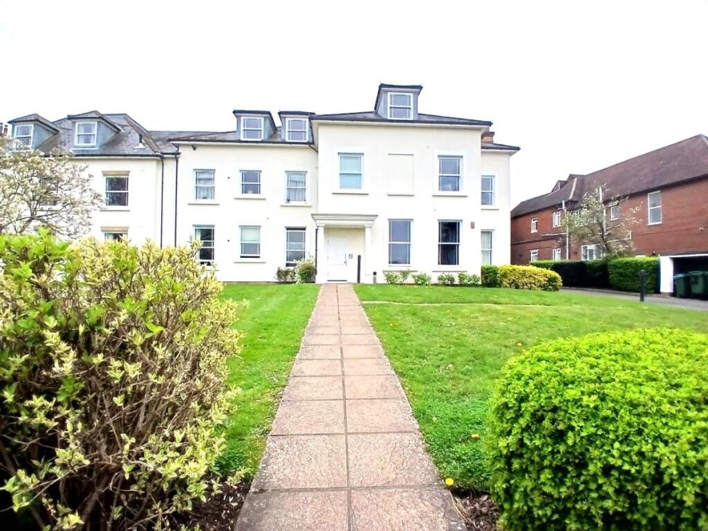 2 bed Apartment for rent in Redhill. From Woodlands Estate Agents - Redhill - Sales