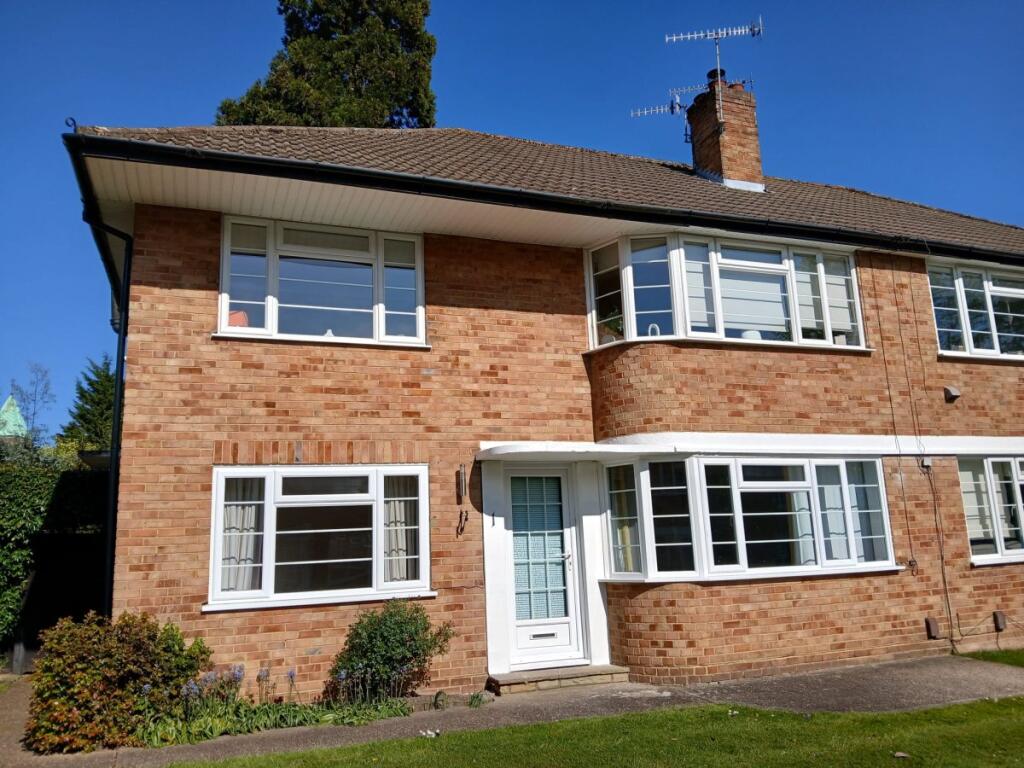 2 bed Annexe for rent in Reigate. From Woodlands Estate Agents - Redhill - Sales