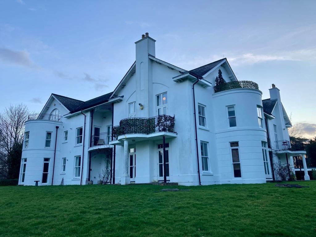 2 bed Apartment for rent in Reigate. From Woodlands Estate Agents - Redhill - Sales 2 bed Apartment for rent in Reigate. From Woodlands Estate Agents - Redhill - Sales
