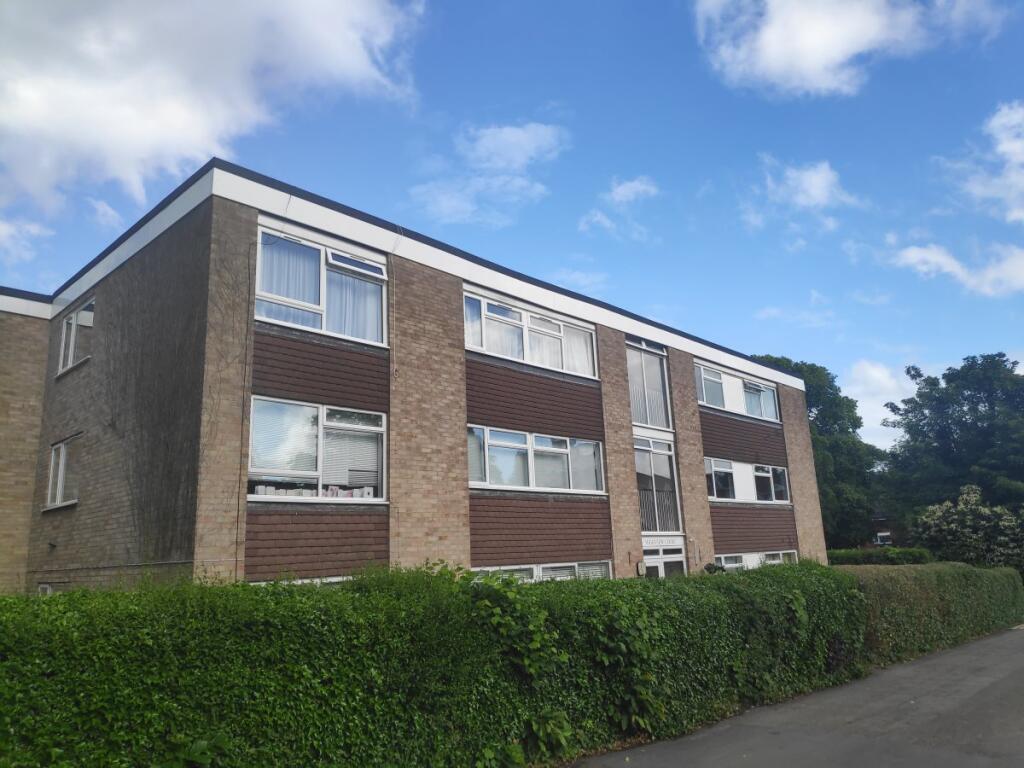 2 bed 1st Floor Flat for rent in Reigate. From Woodlands Estate Agents - Redhill - Sales 2 bed 1st Floor Flat for rent in Reigate. From Woodlands Estate Agents - Redhill - Sales