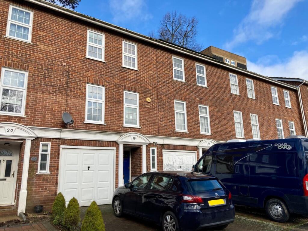 3 bed Mid Terraced House for rent in Redhill. From Woodlands Estate Agents - Redhill - Sales