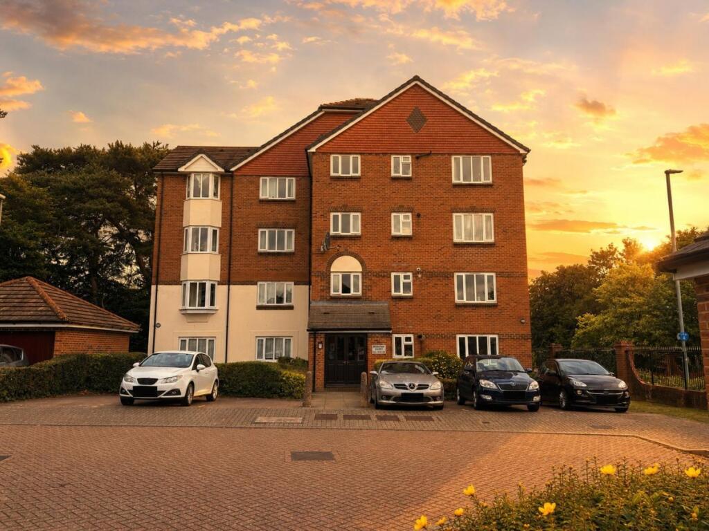 1 bed Apartment for rent in Redhill. From Woodlands Estate Agents - Redhill - Sales
