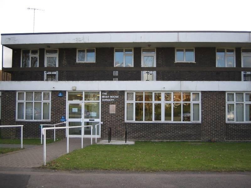 4 bed 1st Floor Flat for rent in Redhill. From Woodlands Estate Agents - Redhill - Sales