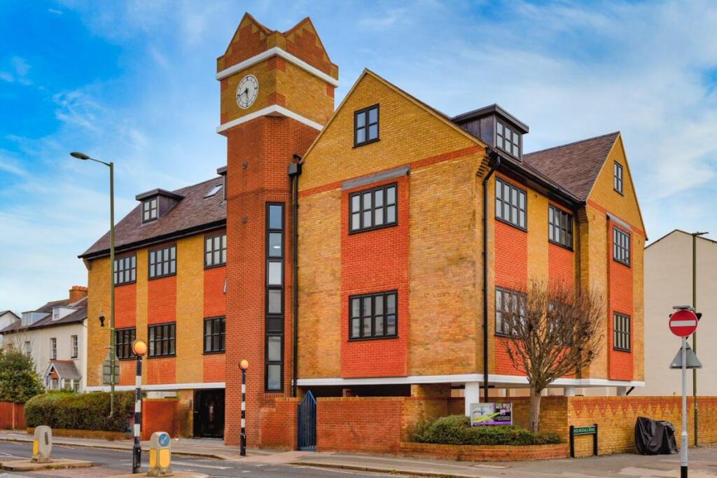 1 bed Apartment for rent in Reigate. From Woodlands Estate Agents - Redhill - Sales