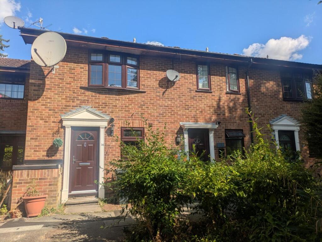 2 bed Mid Terraced House for rent in Redhill. From Woodlands Estate Agents - Redhill - Sales