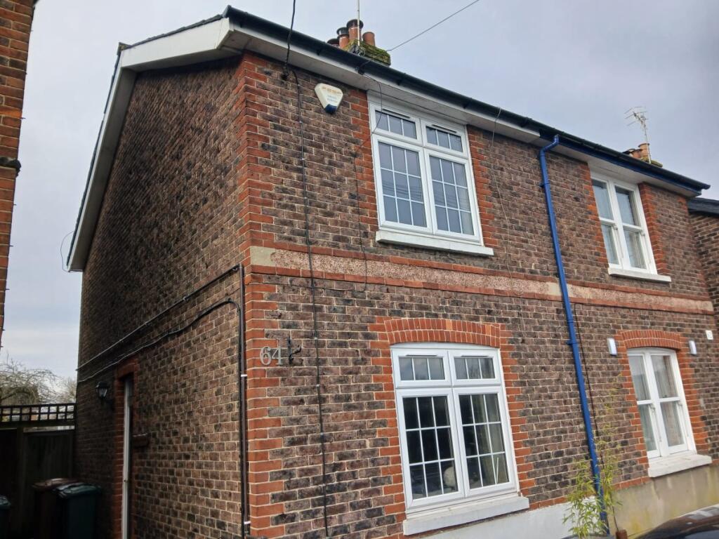 2 bed Semi Detached for rent in Salfords. From Woodlands Estate Agents - Redhill - Sales 2 bed Semi Detached for rent in Salfords. From Woodlands Estate Agents - Redhill - Sales