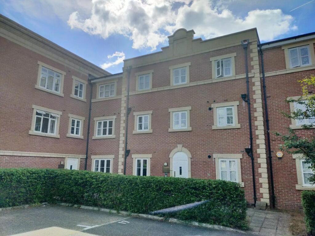 2 bed Apartment for rent in Redhill. From Woodlands Estate Agents - Redhill - Sales