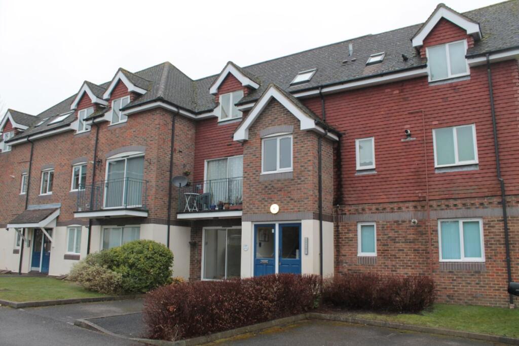 1 bed Apartment for rent in Redhill. From Woodlands Estate Agents - Redhill - Sales