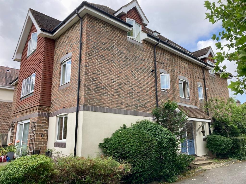1 bed Apartment for rent in Redhill. From Woodlands Estate Agents - Redhill - Sales
