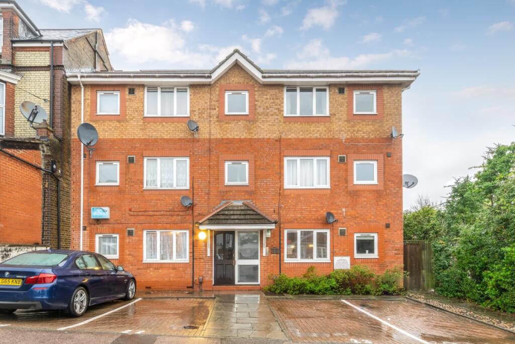 1 bed Apartment for rent in Redhill. From Woodlands Estate Agents - Redhill - Sales 1 bed Apartment for rent in Redhill. From Woodlands Estate Agents - Redhill - Sales