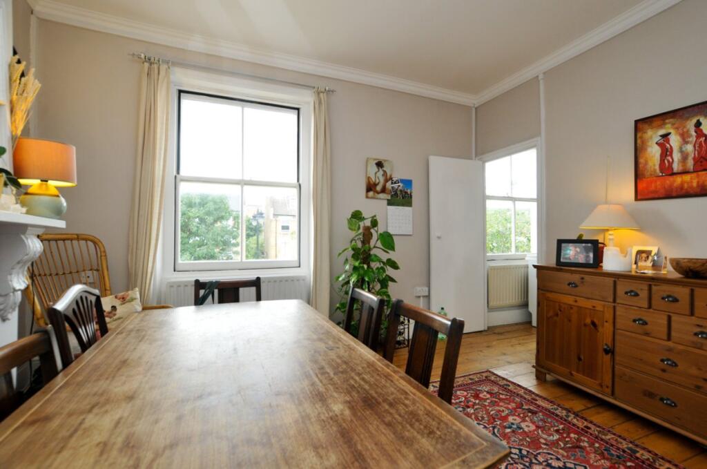 2 bed 1st Floor Flat for rent in Stoke Newington. From Next Move