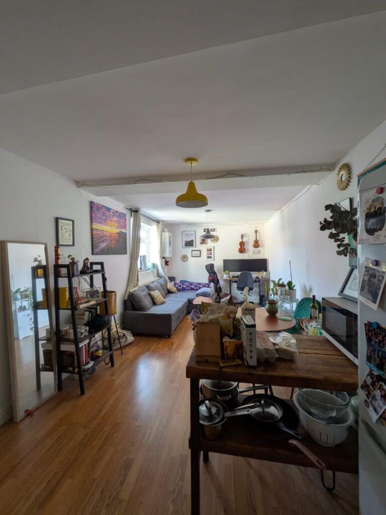 1 bed 1st Floor Flat for rent in Stoke Newington. From Next Move