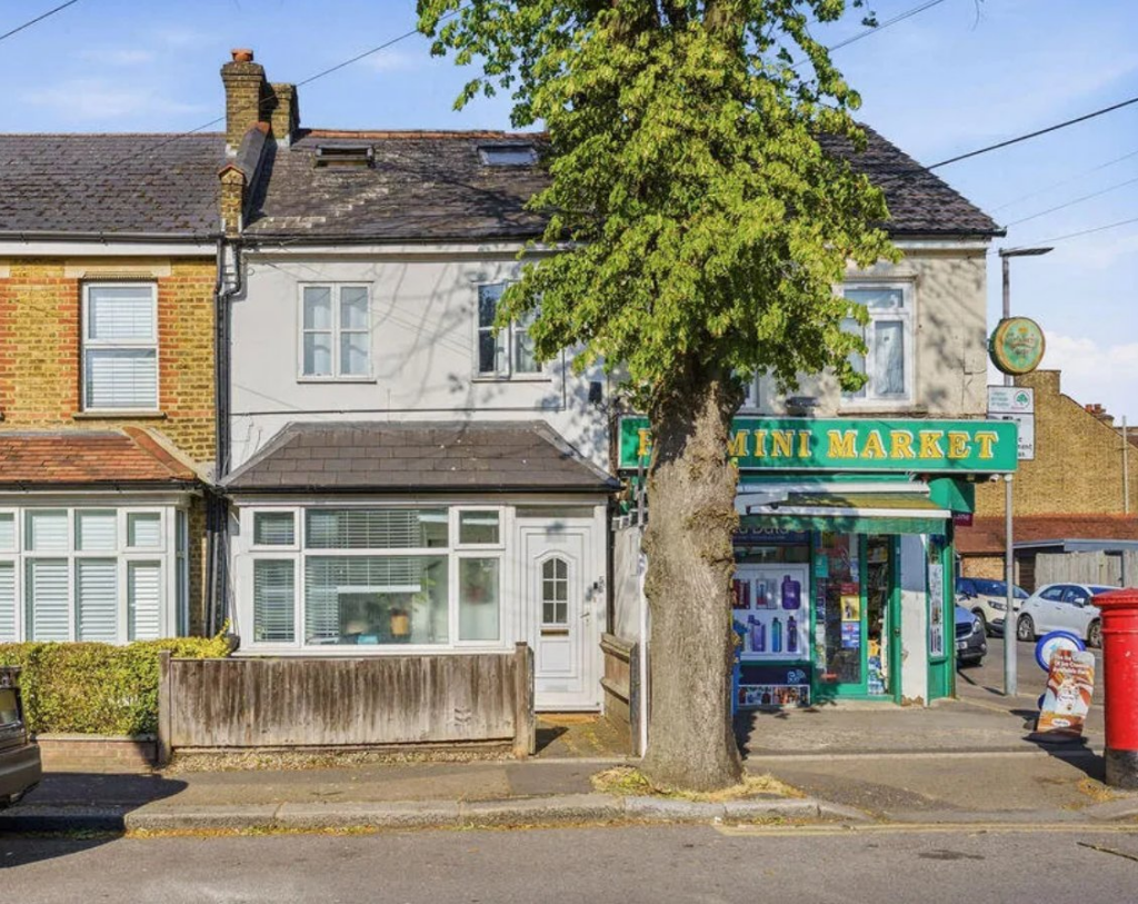 1 bed 1st Floor Flat for rent in Wallington. From Next Move