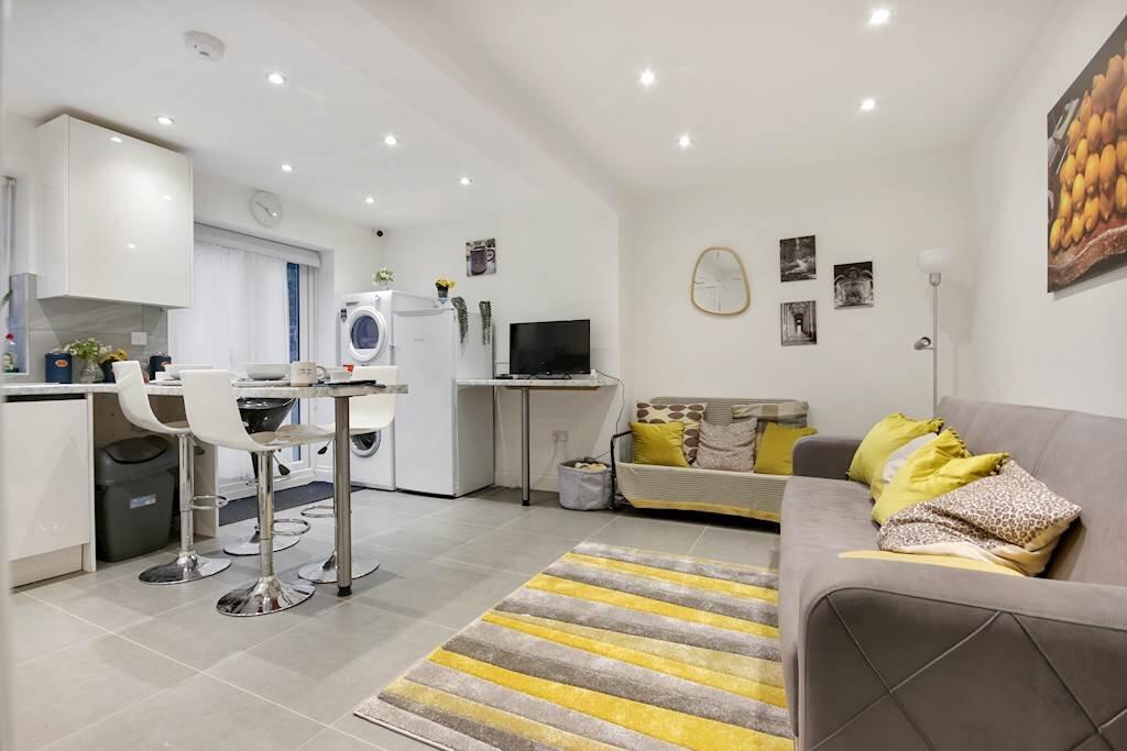 0 bed House Share for rent in Penge. From Next Move 0 bed House Share for rent in Penge. From Next Move