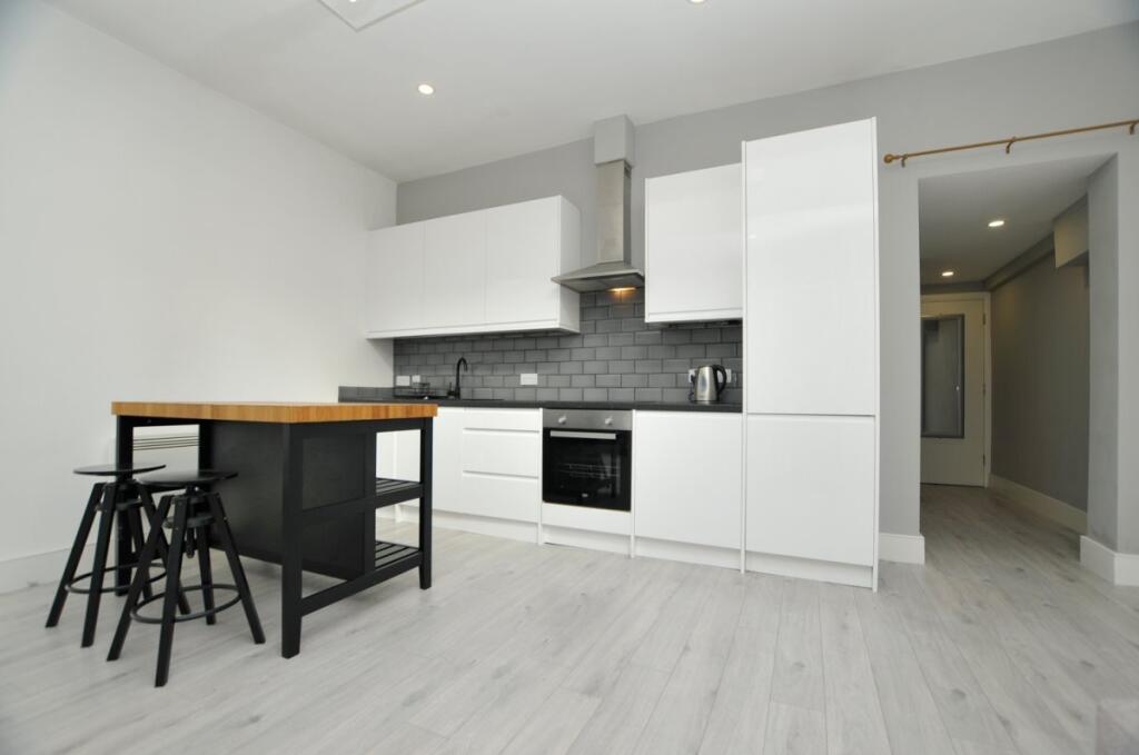 1 bed 1st Floor Flat for rent in Stoke Newington. From Next Move 1 bed 1st Floor Flat for rent in Stoke Newington. From Next Move