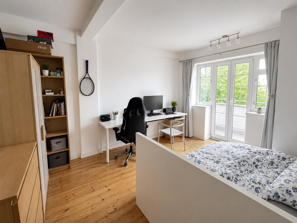 2 bed 1st Floor Flat for rent in London. From Tates
