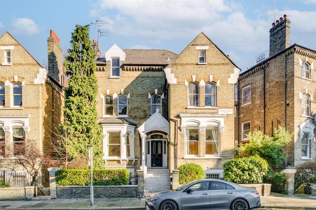 2 bed 1st Floor Flat for rent in London. From Tates