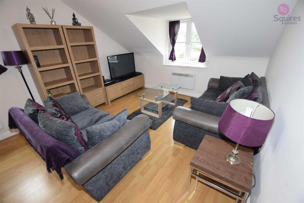 2 bed 1st Floor Flat for rent in Borehamwood. From Squires Estates - Mill Hill