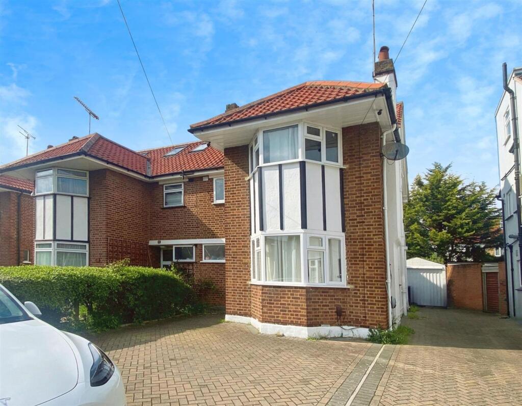 4 bed Semi Detached for rent in London. From Squires Estates - Mill Hill