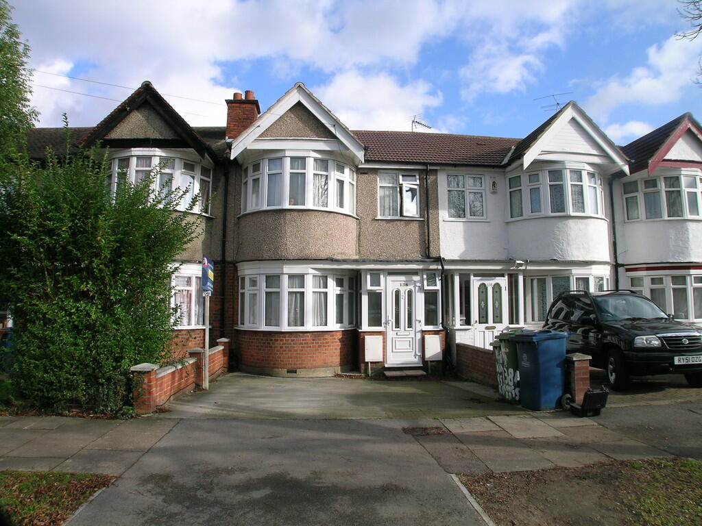 1 bed Apartment for rent in Northolt. From PK Properties