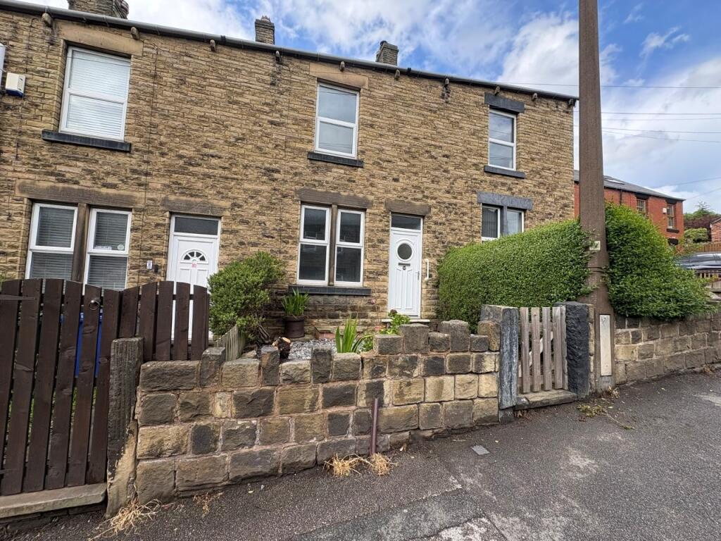 3 bed Mid Terraced House for rent in Carlton. From Wilbys - Barnsley