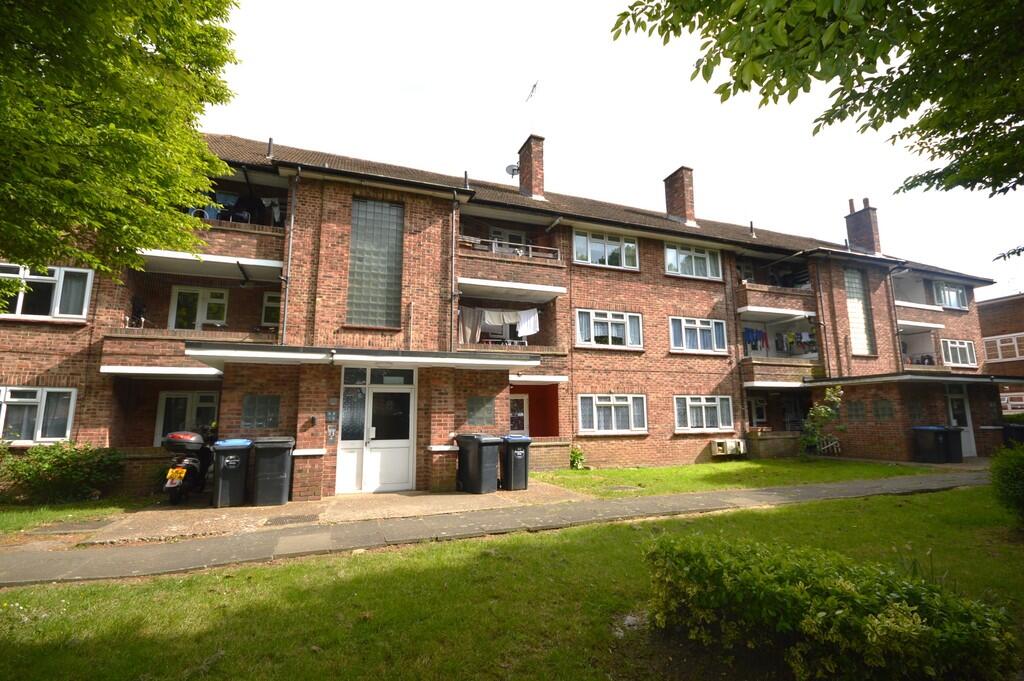 2 bed House (unspecified) for rent in Kenton. From Hamilton Estates - Wembley