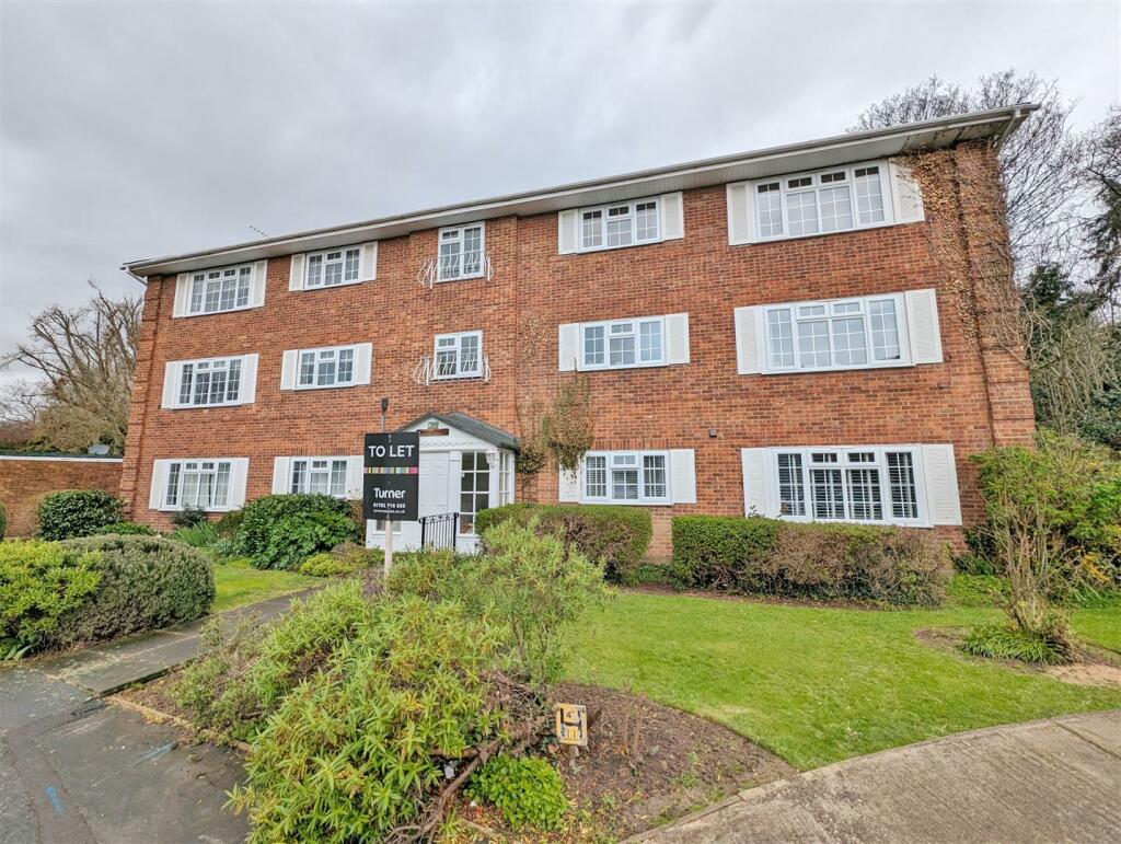 2 bed Flat for rent in Hadleigh. From Turner Estates