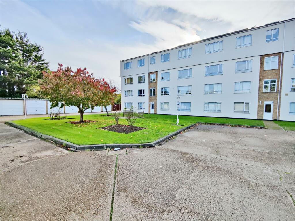 2 bed Flat for rent in Southend-on-Sea. From Turner Estates
