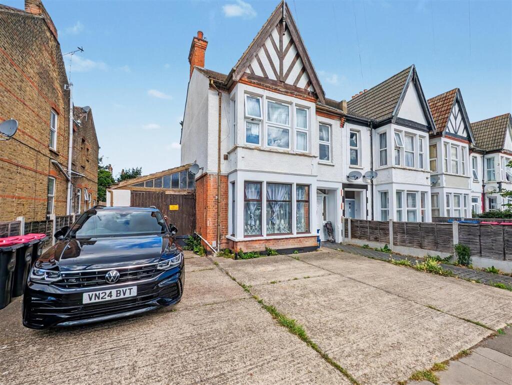 1 bed 1st Floor Flat for rent in Southend-on-Sea. From Turner Sales & Lettings - Leigh-on-Sea 1 bed 1st Floor Flat for rent in Southend-on-Sea. From Turner Sales & Lettings - Leigh-on-Sea