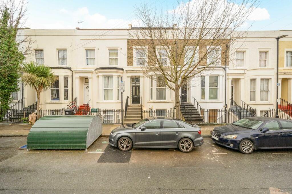 2 bed Flat for rent in London. From Christopher Charles