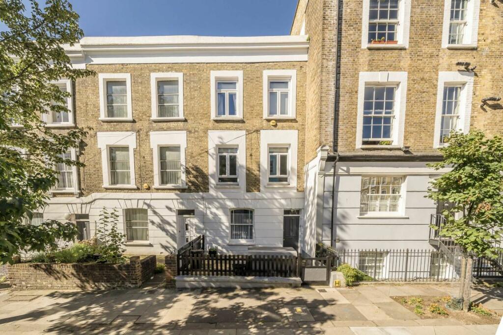 3 bed Flat for rent in London. From Christopher Charles