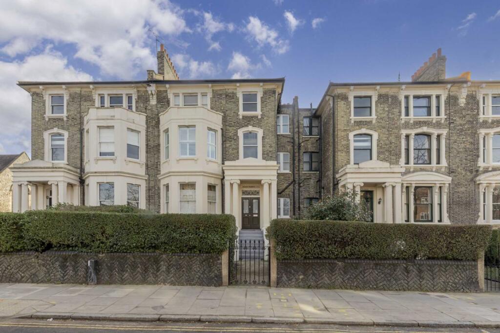 3 bed 1st Floor Flat for rent in London. From Christopher Charles 3 bed 1st Floor Flat for rent in London. From Christopher Charles