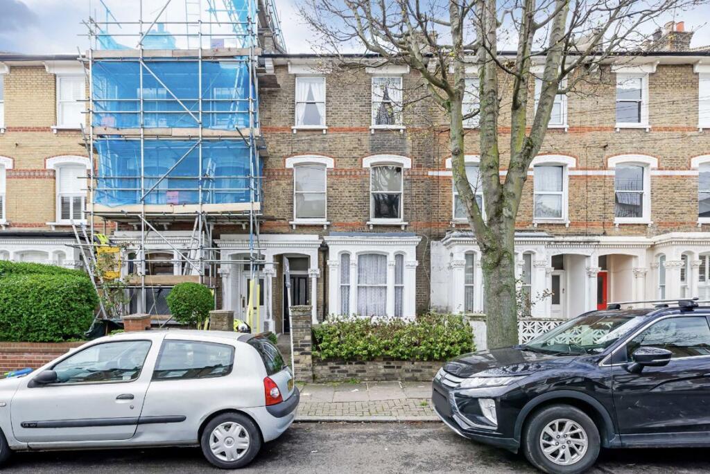 2 bed 1st Floor Flat for rent in Stoke Newington. From Christopher Charles