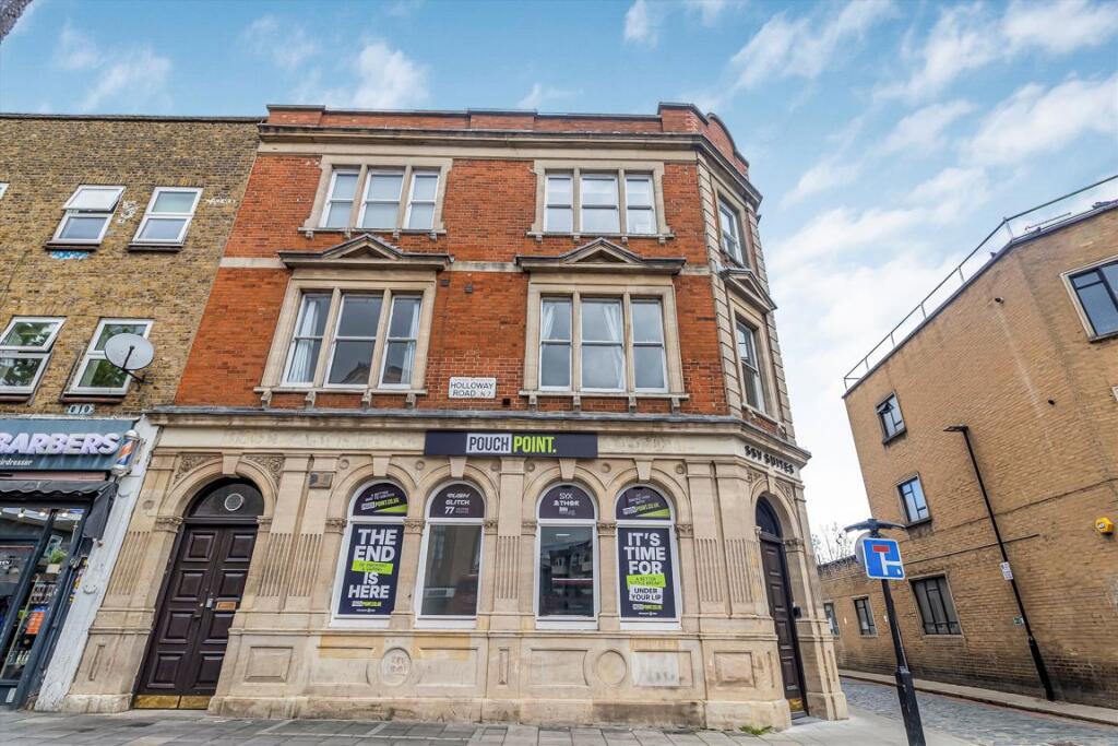 2 bed 1st Floor Flat for rent in Stoke Newington. From Christopher Charles
