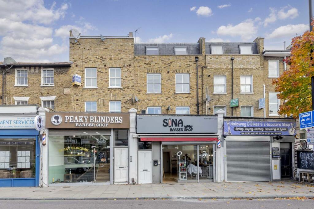 1 bed 1st Floor Flat for rent in London. From Christopher Charles