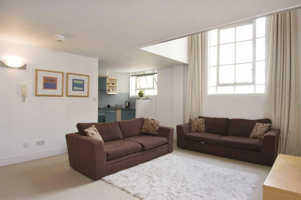 2 bed 1st Floor Flat for rent in London. From Christopher Charles
