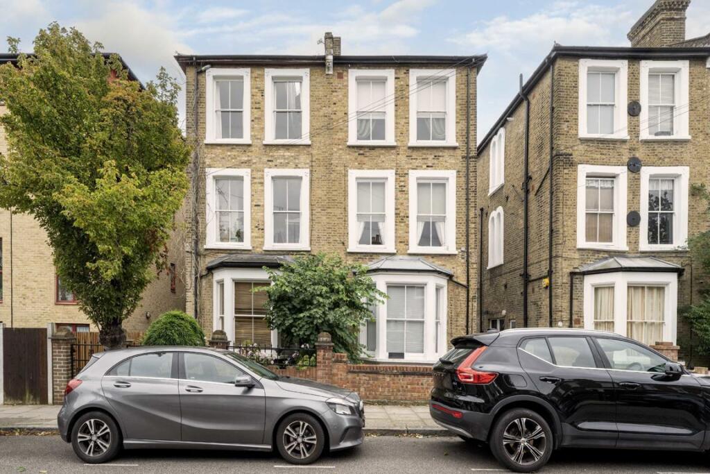 1 bed 1st Floor Flat for rent in Hornsey. From Christopher Charles