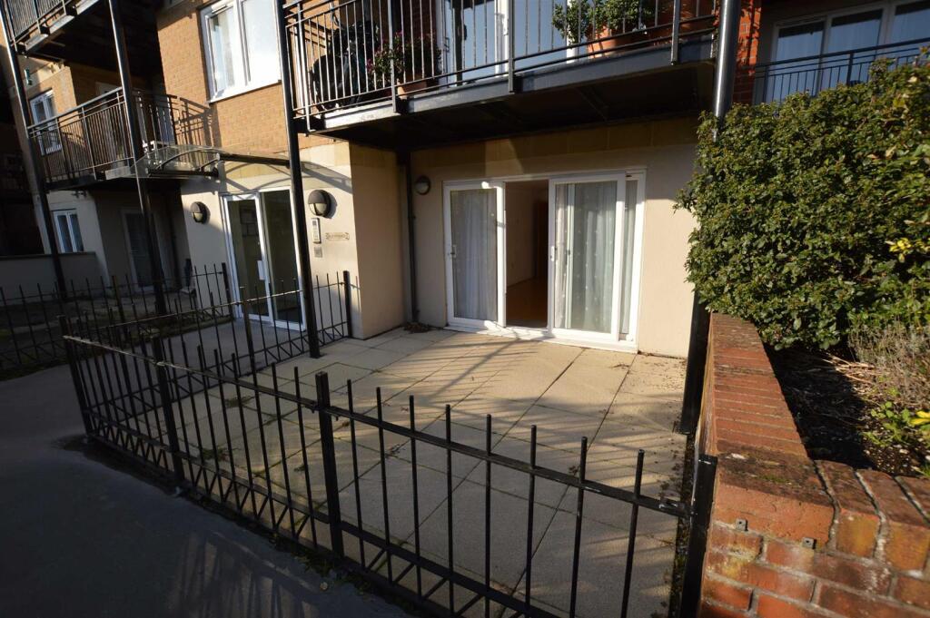 2 bed Apartment for rent in Rickmansworth. From Grosvenor Estates
