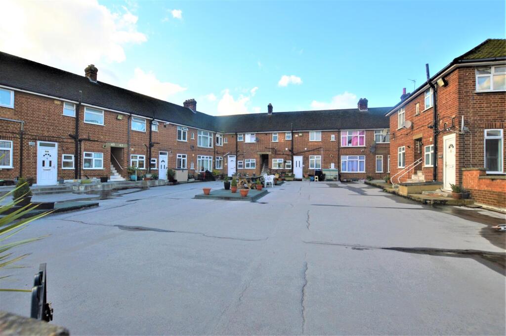 1 bed Apartment for rent in Northwood. From Grosvenor Estates