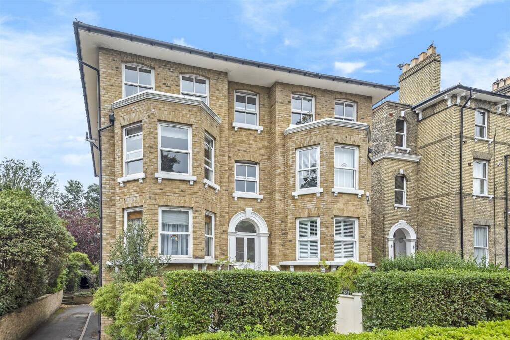 2 bed Apartment for rent in Surbiton. From Matthew James