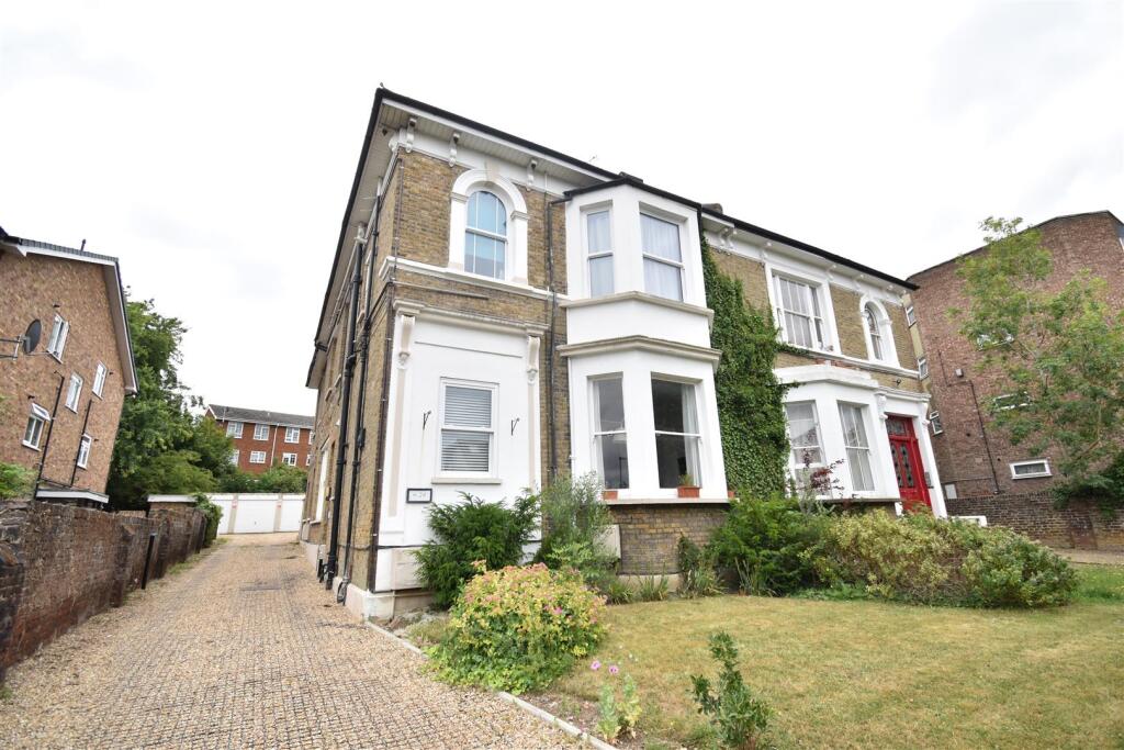 0 bed Apartment for rent in Surbiton. From Matthew James