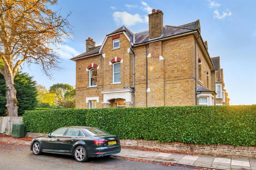2 bed Apartment for rent in Surbiton. From Matthew James