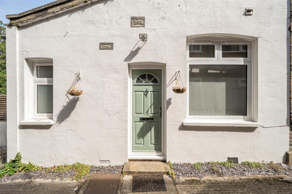 1 bed Apartment for rent in Surbiton. From Matthew James