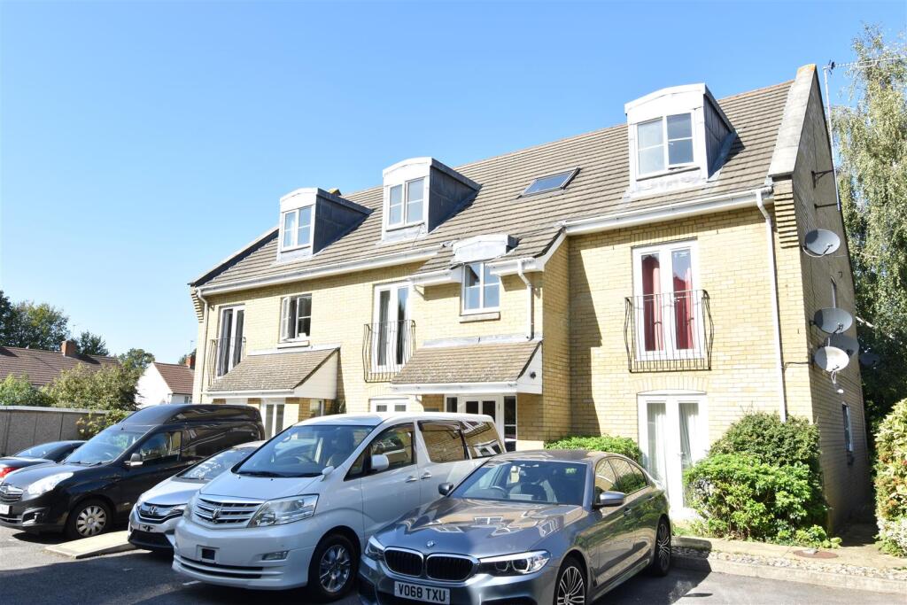 2 bed Apartment for rent in Surbiton. From Matthew James