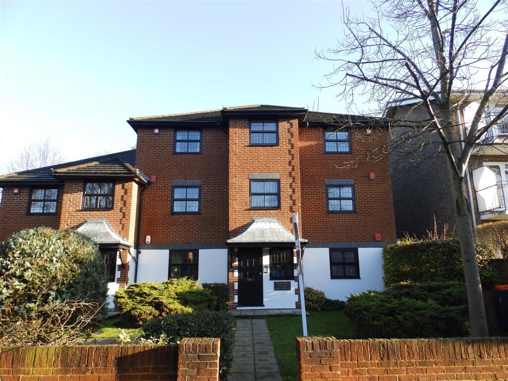 1 bed 1st Floor Flat for rent in Surbiton. From Matthew James 1 bed 1st Floor Flat for rent in Surbiton. From Matthew James
